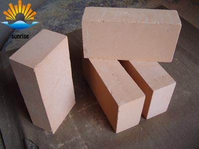 High alumina lightweight insulating brick